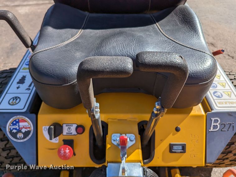 image for item LF9673 Walker B27i  ZTR lawn mower