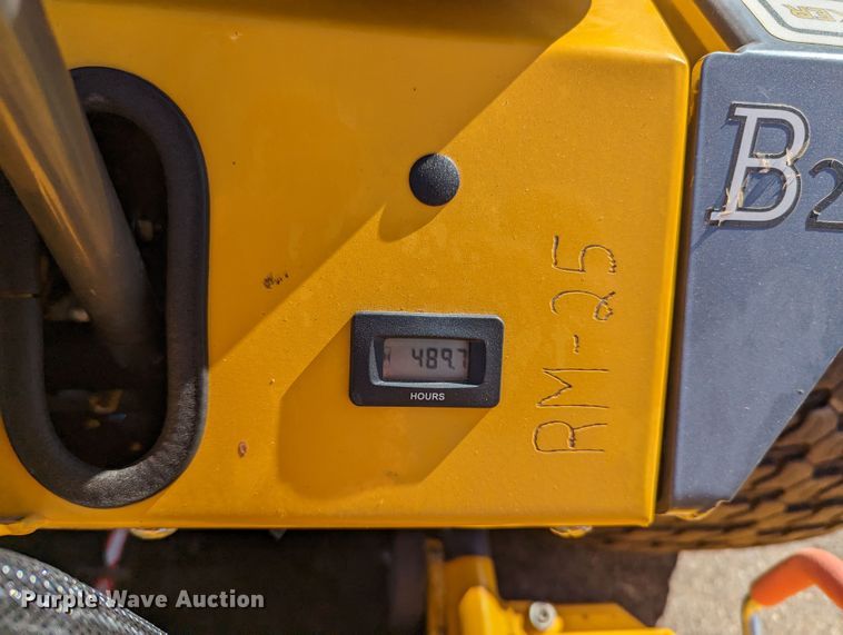 image for item LF9673 Walker B27i  ZTR lawn mower