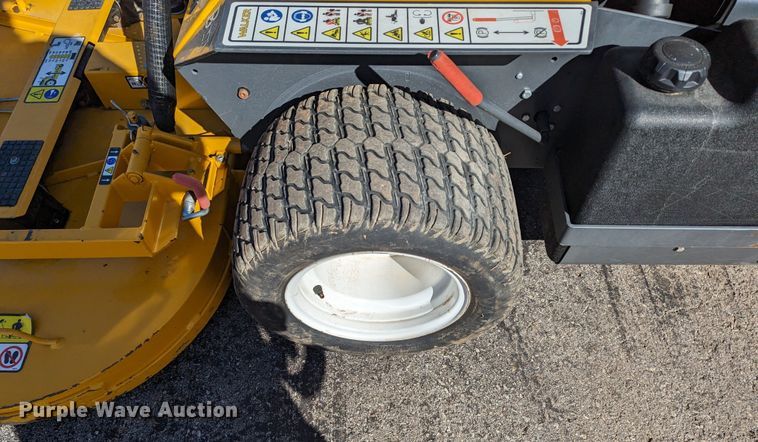 image for item LF9673 Walker B27i  ZTR lawn mower