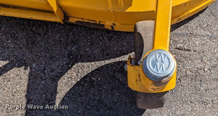 image for item LF9673 Walker B27i  ZTR lawn mower