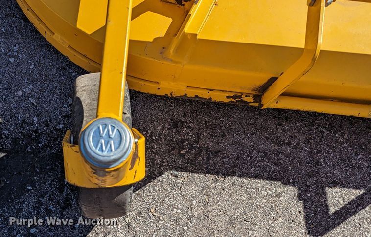 image for item LF9673 Walker B27i  ZTR lawn mower