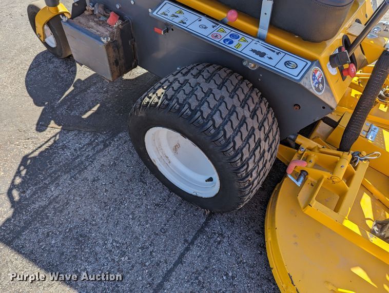 image for item LF9673 Walker B27i  ZTR lawn mower