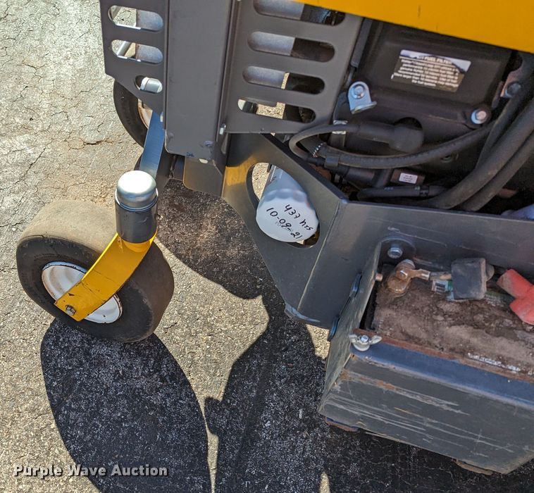 image for item LF9673 Walker B27i  ZTR lawn mower