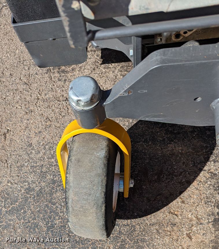 image for item LF9673 Walker B27i  ZTR lawn mower