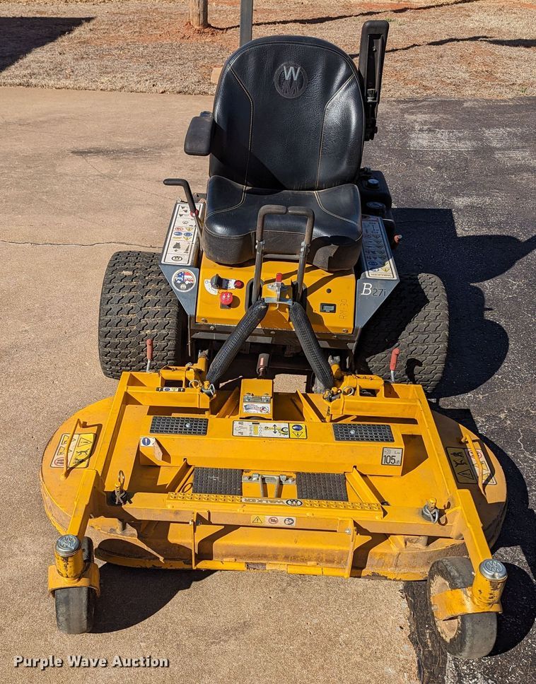 image for item LF9674 Walker B27i  ZTR lawn mower