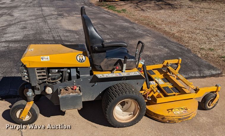 image for item LF9674 Walker B27i  ZTR lawn mower