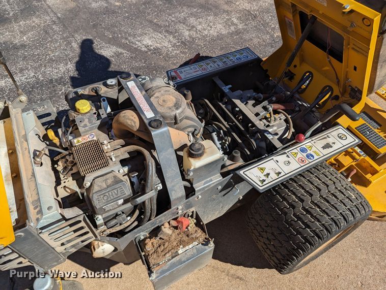 image for item LF9674 Walker B27i  ZTR lawn mower