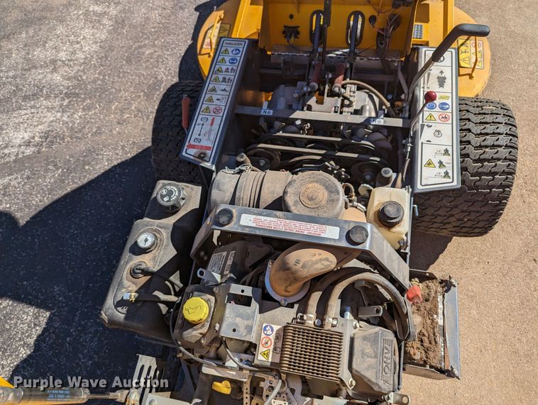 image for item LF9674 Walker B27i  ZTR lawn mower