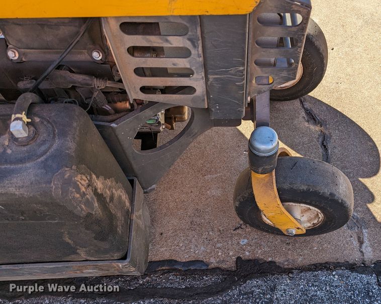 image for item LF9674 Walker B27i  ZTR lawn mower