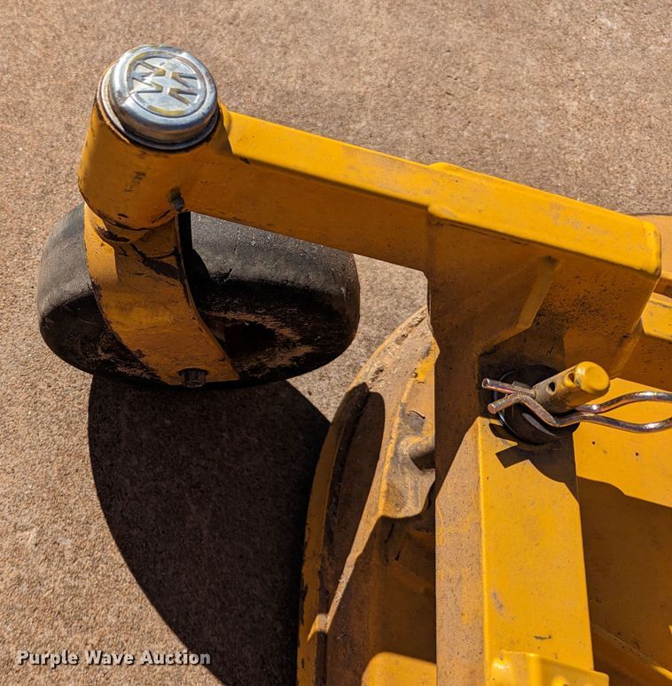 image for item LF9674 Walker B27i  ZTR lawn mower