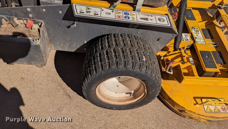 image for item LF9674 Walker B27i  ZTR lawn mower