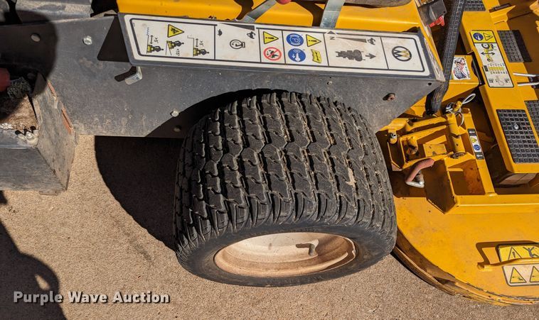 image for item LF9674 Walker B27i  ZTR lawn mower