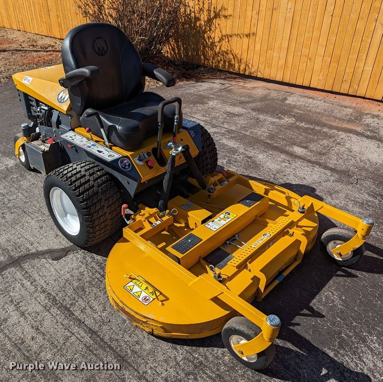 image for item LF9675 Walker B27i  ZTR lawn mower