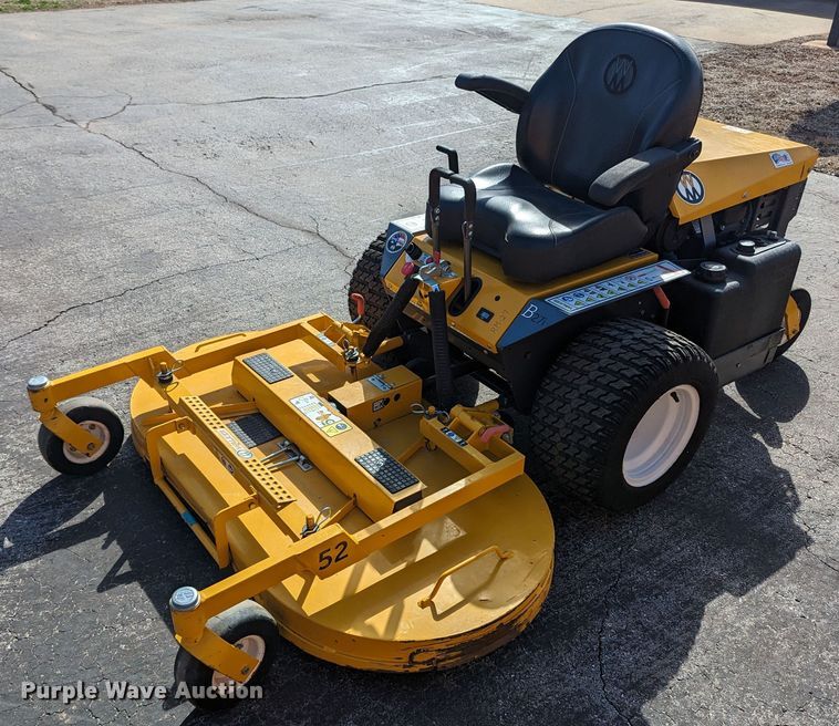 image for item LF9675 Walker B27i  ZTR lawn mower