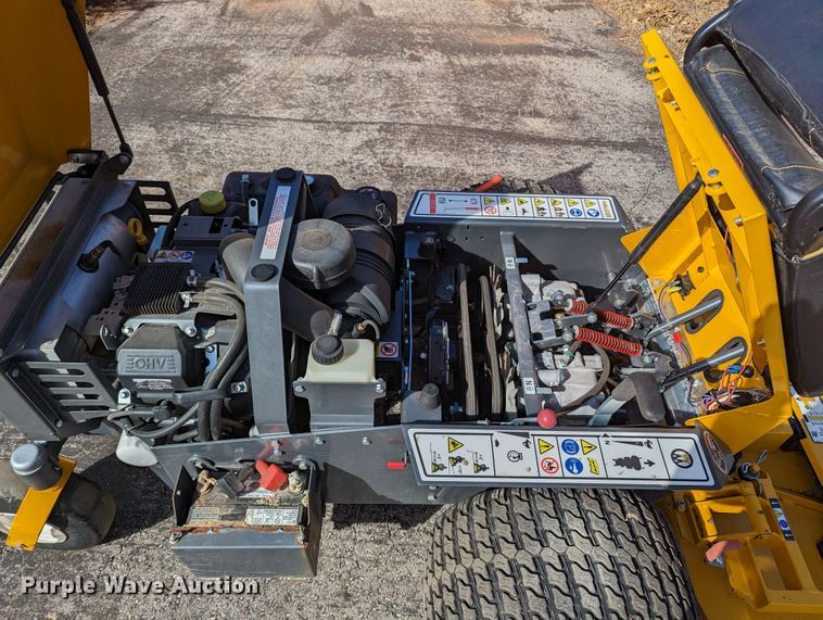 image for item LF9675 Walker B27i  ZTR lawn mower