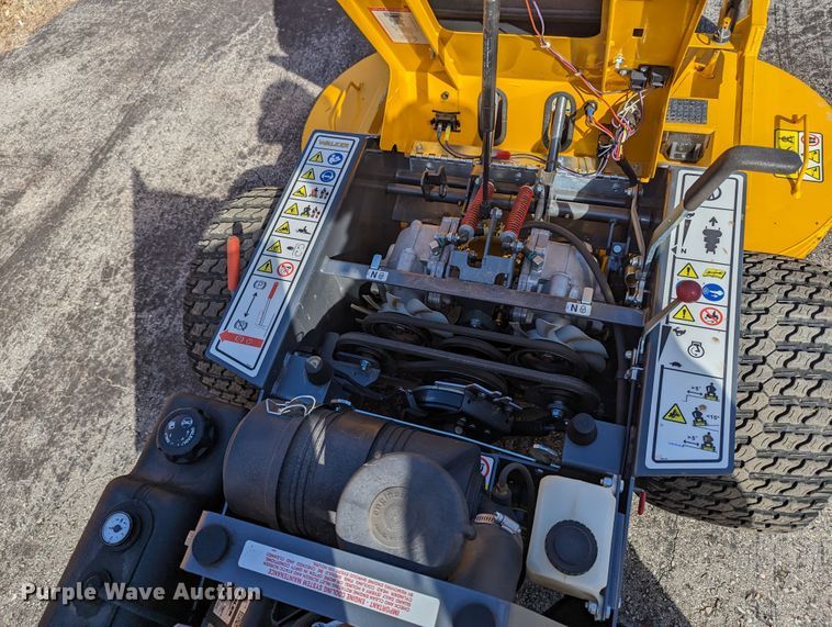 image for item LF9675 Walker B27i  ZTR lawn mower