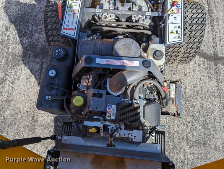 image for item LF9675 Walker B27i  ZTR lawn mower