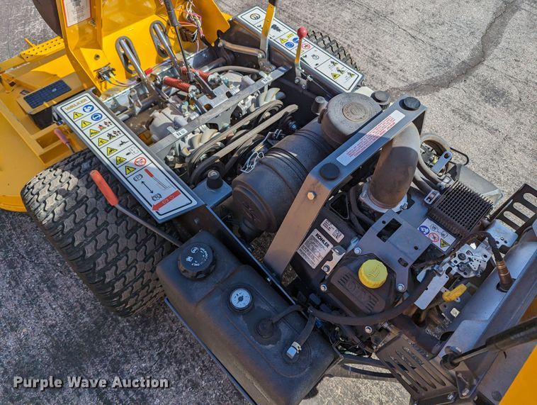 image for item LF9675 Walker B27i  ZTR lawn mower