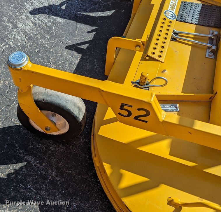 image for item LF9675 Walker B27i  ZTR lawn mower