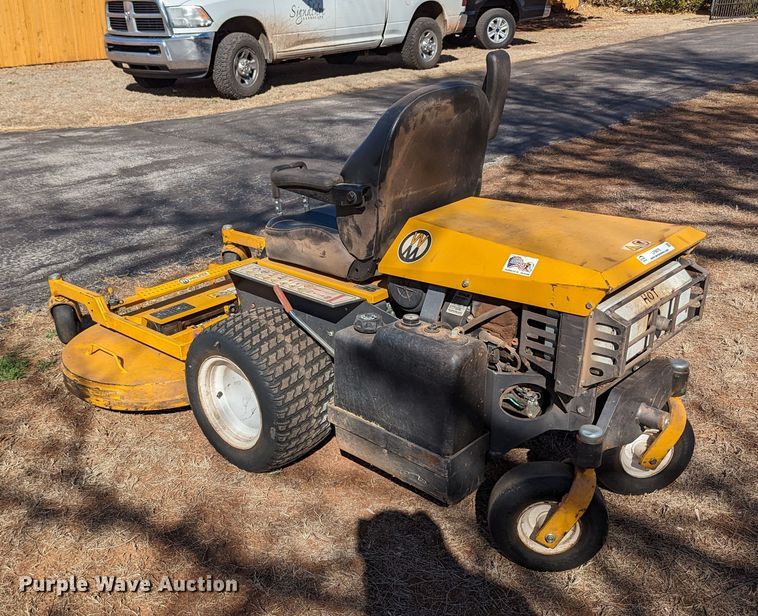 image for item LF9676 Walker B27i  ZTR lawn mower