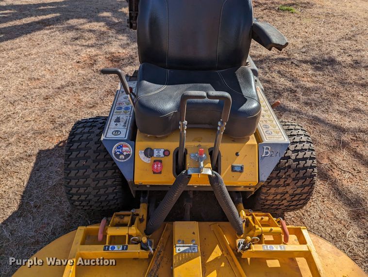 image for item LF9676 Walker B27i  ZTR lawn mower