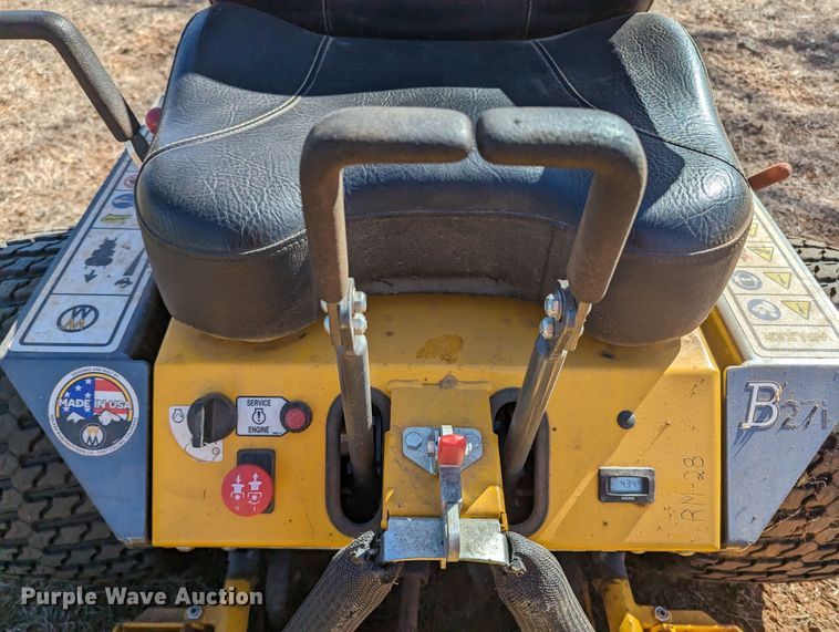 image for item LF9676 Walker B27i  ZTR lawn mower