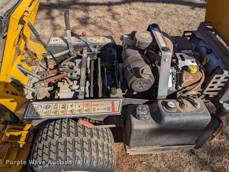 image for item LF9676 Walker B27i  ZTR lawn mower