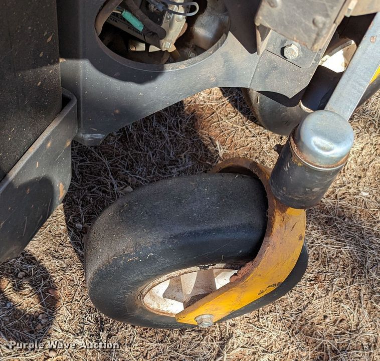 image for item LF9676 Walker B27i  ZTR lawn mower