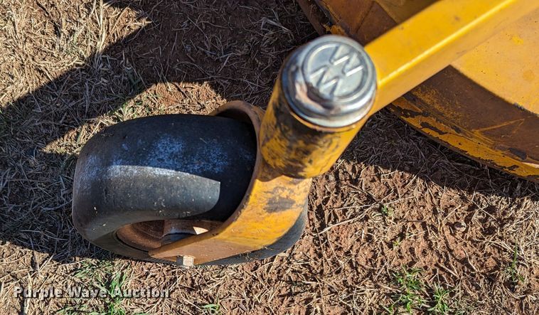 image for item LF9676 Walker B27i  ZTR lawn mower