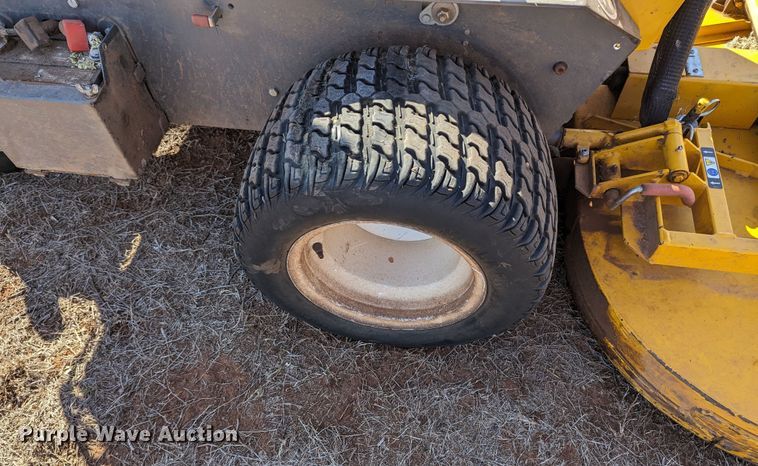 image for item LF9676 Walker B27i  ZTR lawn mower