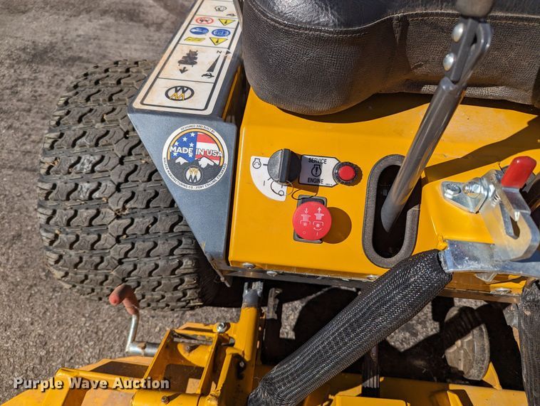 image for item LF9677 Walker B27i  ZTR lawn mower