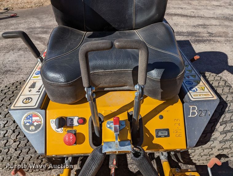 image for item LF9677 Walker B27i  ZTR lawn mower