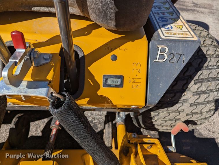 image for item LF9677 Walker B27i  ZTR lawn mower