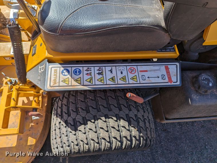 image for item LF9677 Walker B27i  ZTR lawn mower