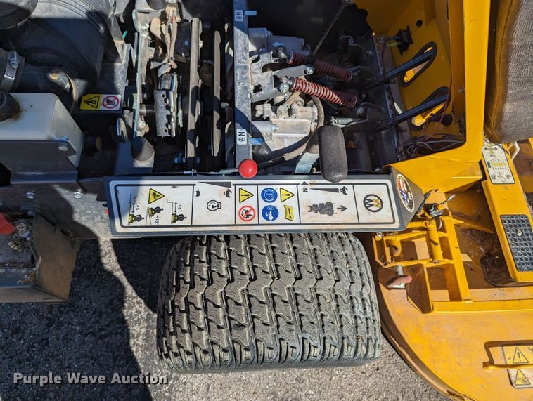 image for item LF9677 Walker B27i  ZTR lawn mower