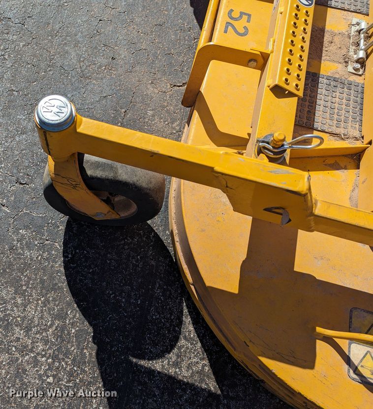 image for item LF9677 Walker B27i  ZTR lawn mower