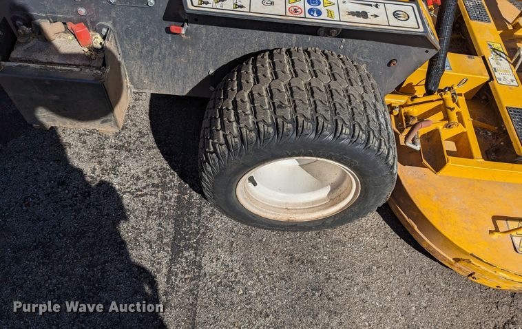 image for item LF9677 Walker B27i  ZTR lawn mower