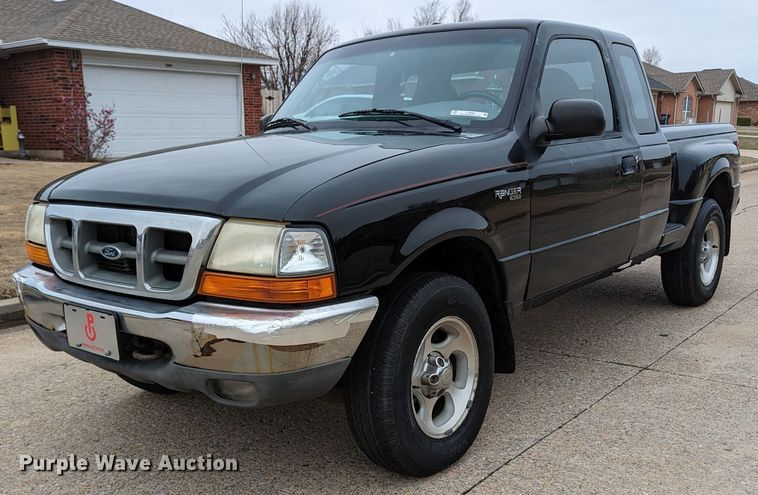 image for item LF9690 2000 Ford Ranger XL  SuperCab pickup truck