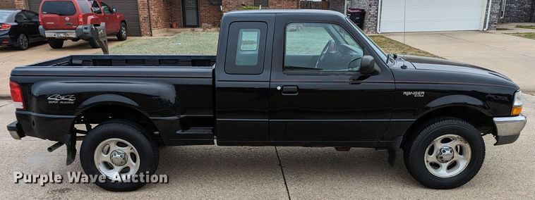 image for item LF9690 2000 Ford Ranger XL  SuperCab pickup truck