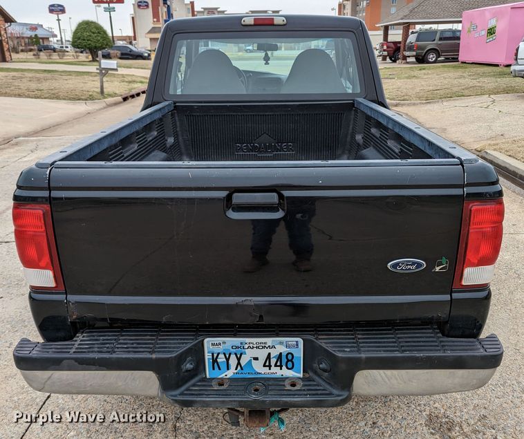 image for item LF9690 2000 Ford Ranger XL  SuperCab pickup truck