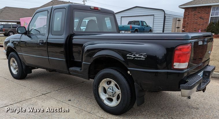 image for item LF9690 2000 Ford Ranger XL  SuperCab pickup truck