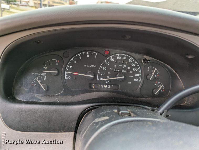 image for item LF9690 2000 Ford Ranger XL  SuperCab pickup truck