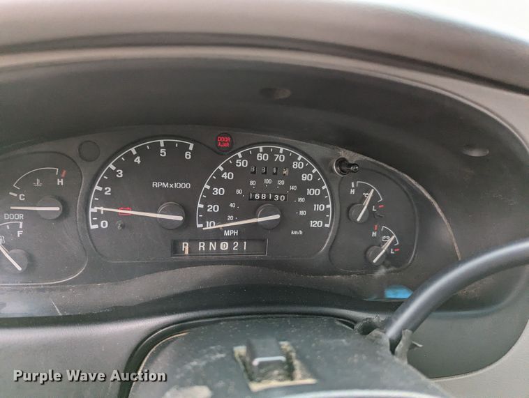 image for item LF9690 2000 Ford Ranger XL  SuperCab pickup truck