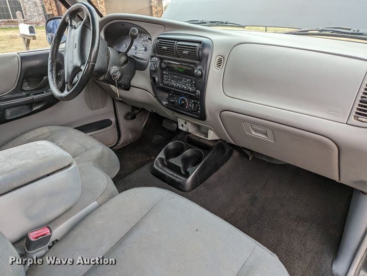 image for item LF9690 2000 Ford Ranger XL  SuperCab pickup truck