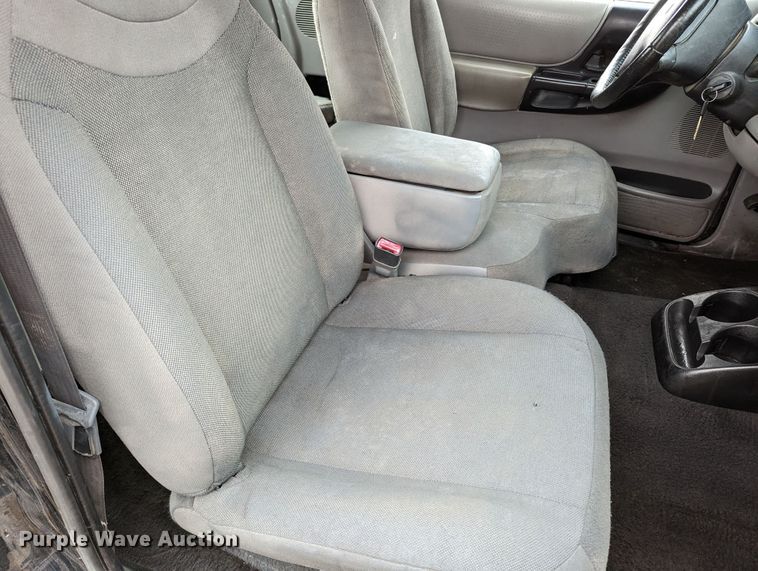 image for item LF9690 2000 Ford Ranger XL  SuperCab pickup truck