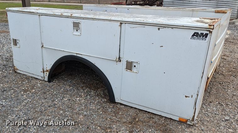 image for item LF9707 Stahl  utility bed