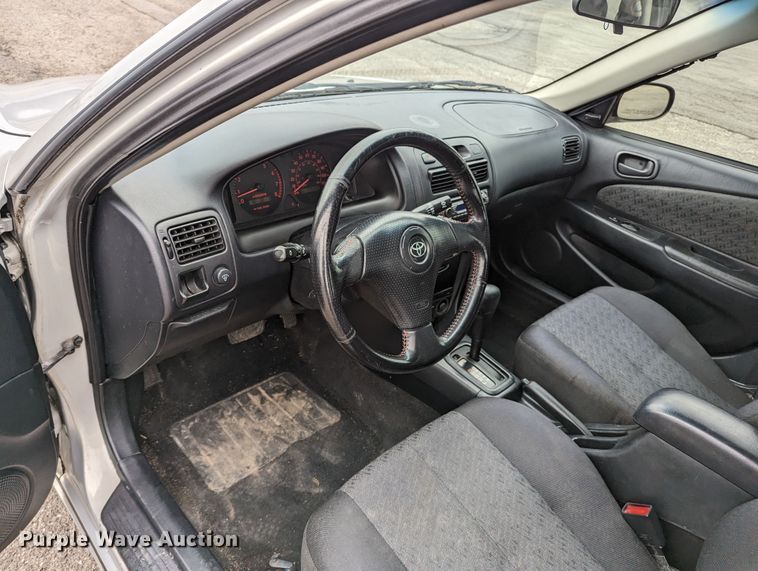 image for item LF9710 2002 Toyota Corolla