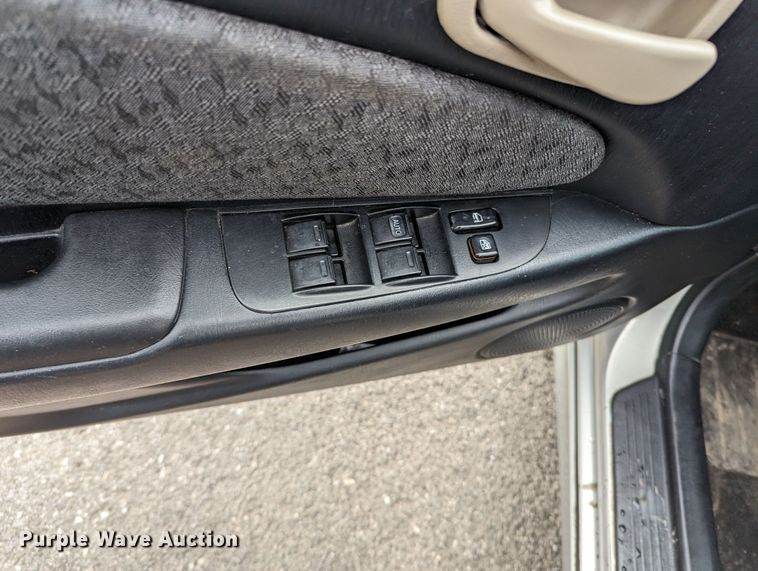 image for item LF9710 2002 Toyota Corolla