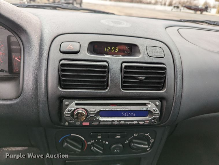 image for item LF9710 2002 Toyota Corolla