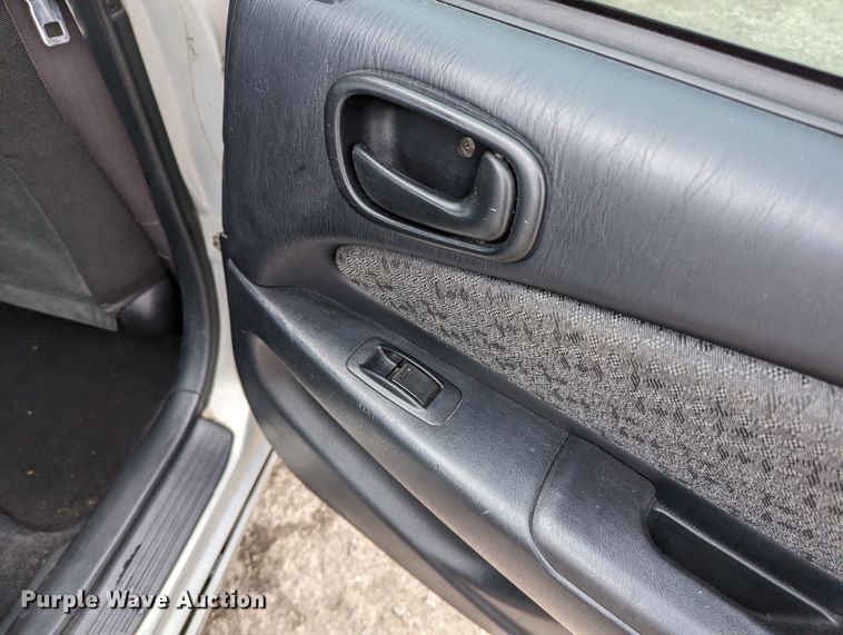 image for item LF9710 2002 Toyota Corolla